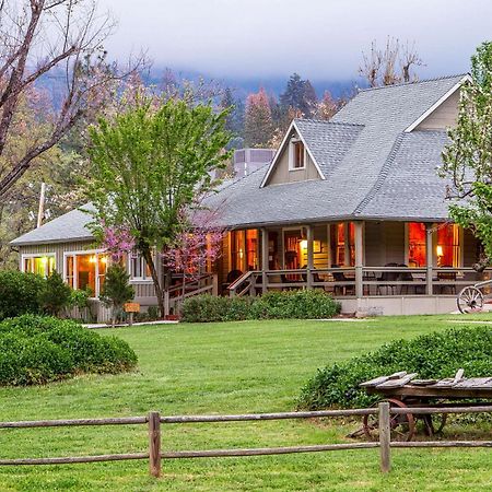 Sierra Sky Ranch Hotel Oakhurst Exterior photo