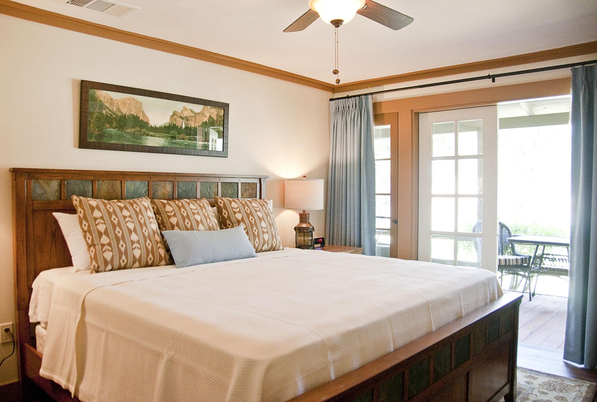Sierra Sky Ranch Hotel Oakhurst Exterior photo