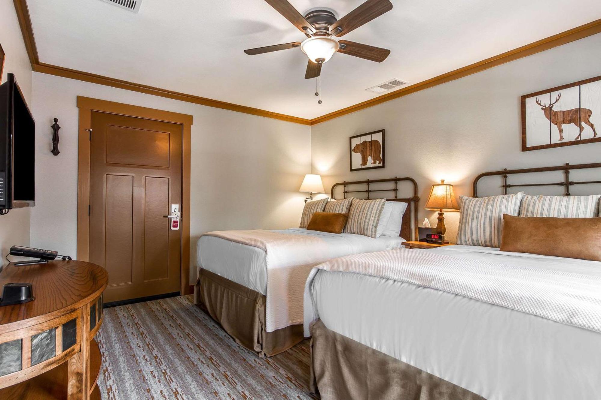 Sierra Sky Ranch Hotel Oakhurst Exterior photo